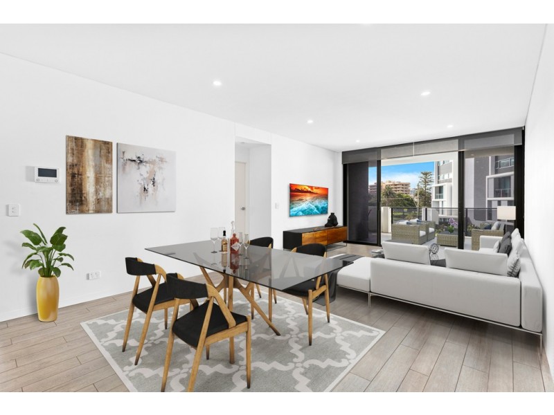 201/27 Harbour Street, Wollongong NSW 2500
