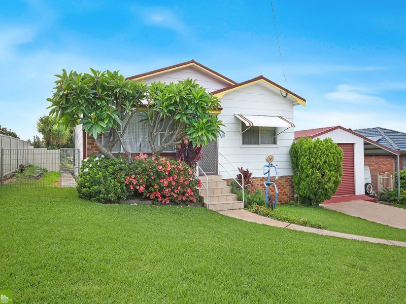 13 Brooker Street, Tarrawanna NSW 2518