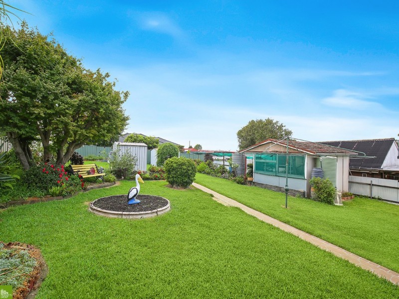 13 Brooker Street, Tarrawanna NSW 2518