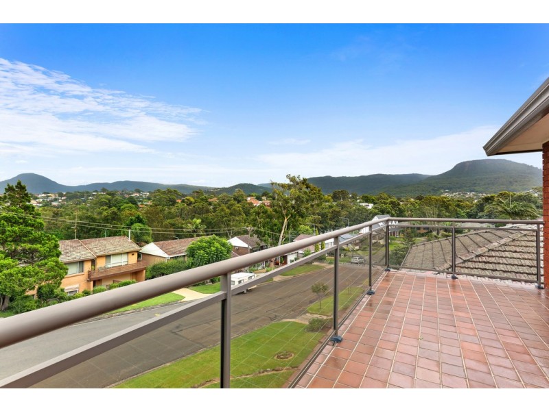 19 McAndrew Crescent, Mangerton NSW 2500