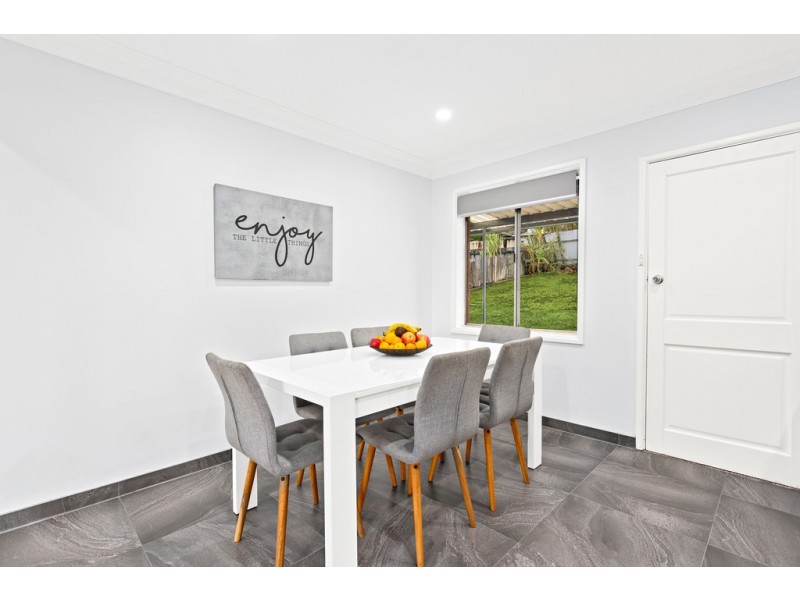 7 Mirrabooka Road, Lake Heights NSW 2502
