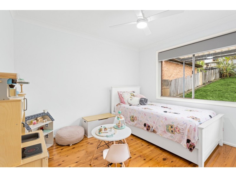 7 Mirrabooka Road, Lake Heights NSW 2502