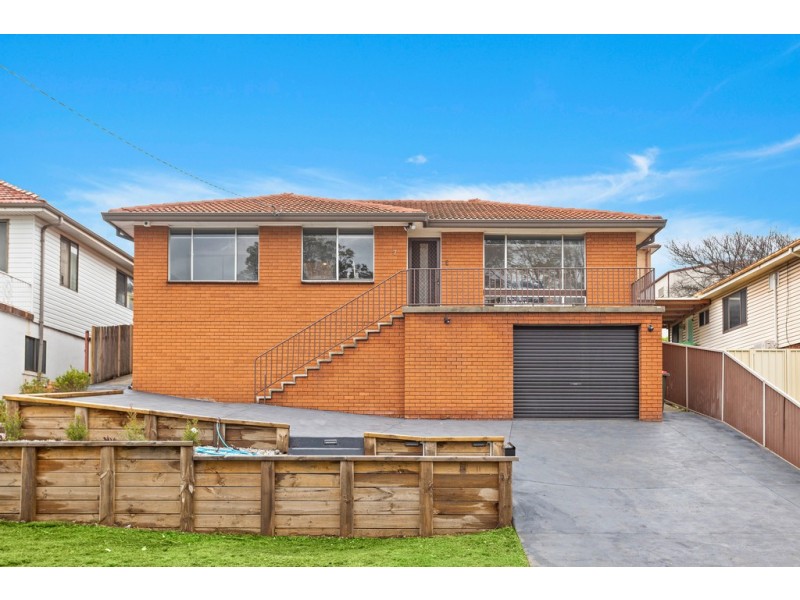 7 Mirrabooka Road, Lake Heights NSW 2502