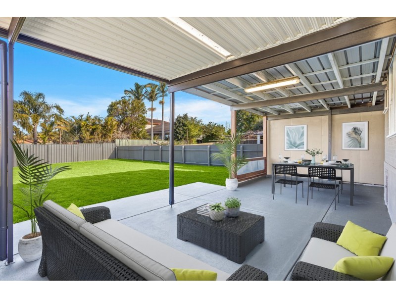 100 Hopewood Crescent, Fairy Meadow NSW 2519