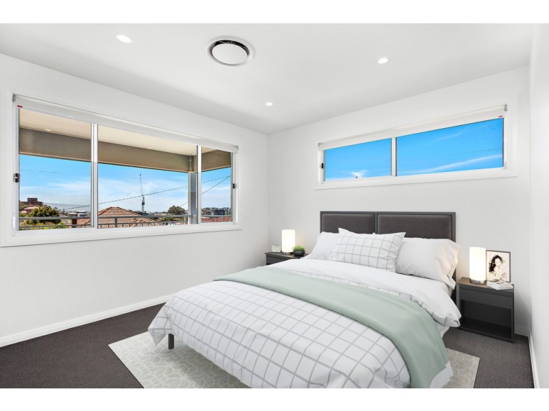 33 Mailer Avenue, Wollongong NSW 2500