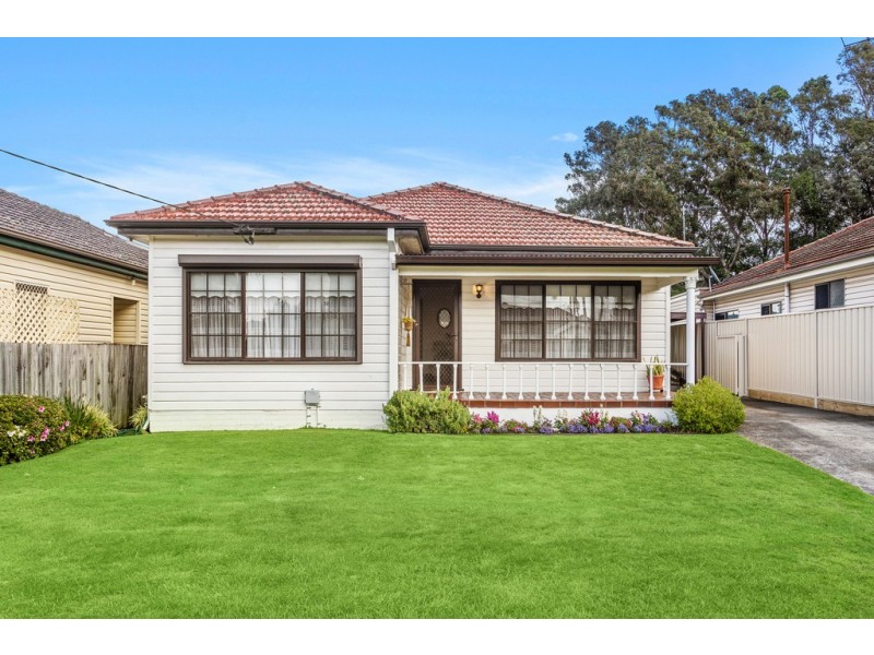 6 Crawford Avenue, Gwynneville NSW 2500