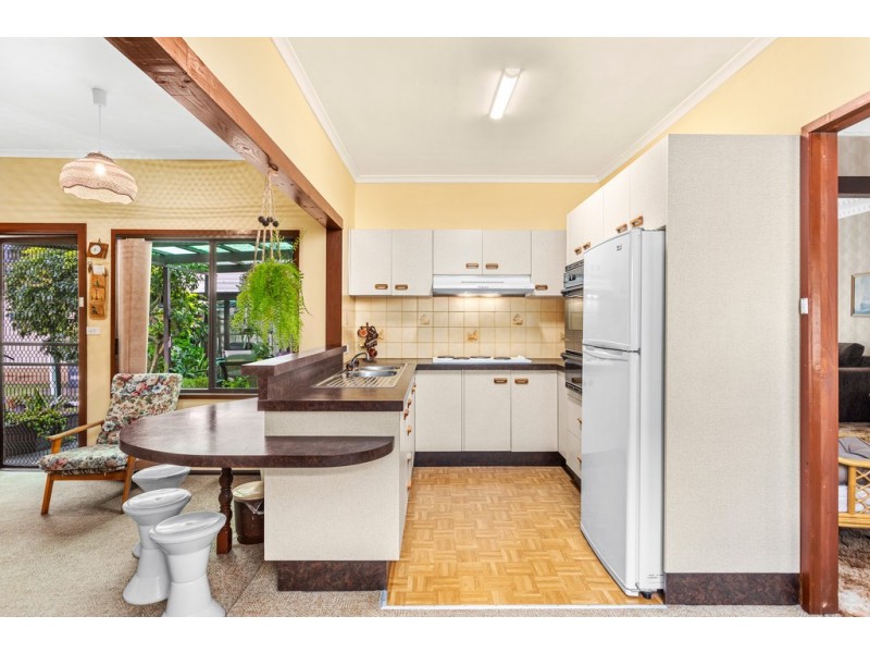 6 Crawford Avenue, Gwynneville NSW 2500