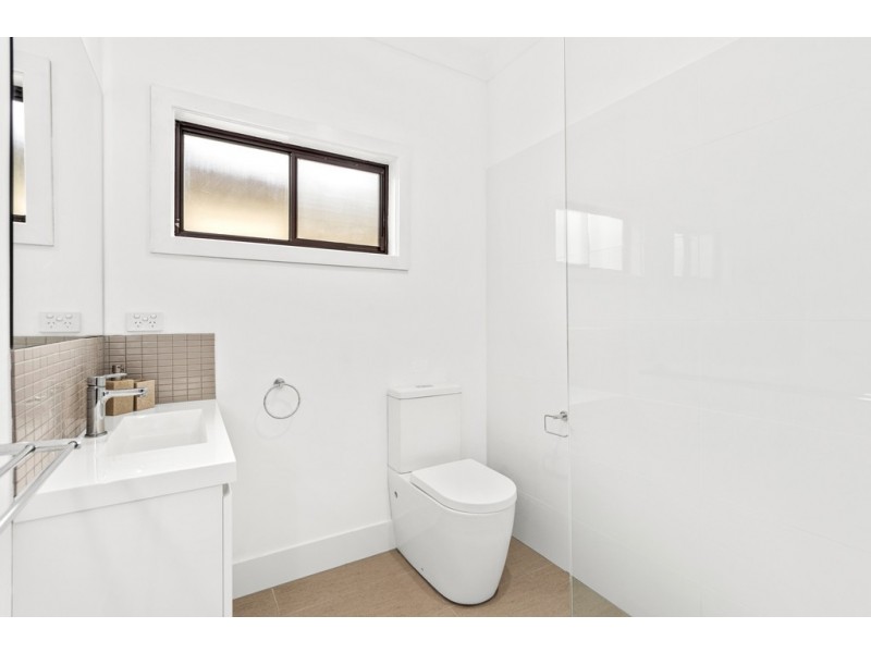 6 Crawford Avenue, Gwynneville NSW 2500