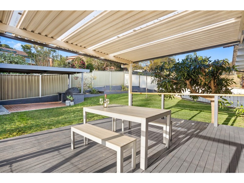 56 Beverley Avenue, Unanderra NSW 2526