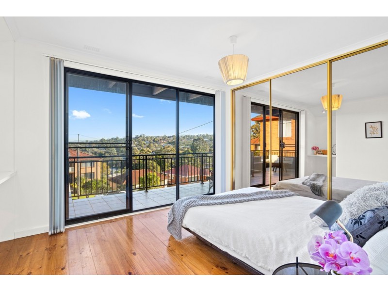 56 Beverley Avenue, Unanderra NSW 2526