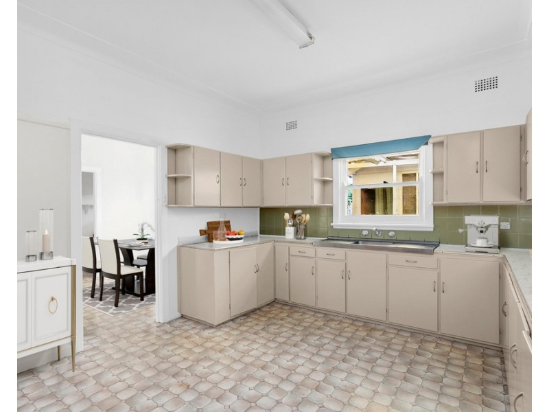 119 Mount Keira Road, West Wollongong NSW 2500