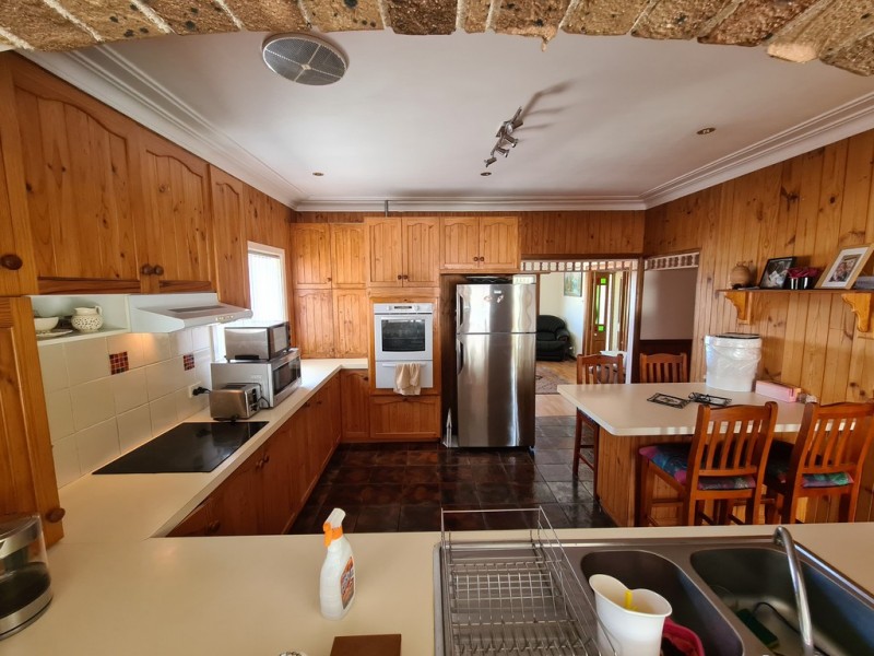 82 Gahans Avenue, Woonona NSW 2517