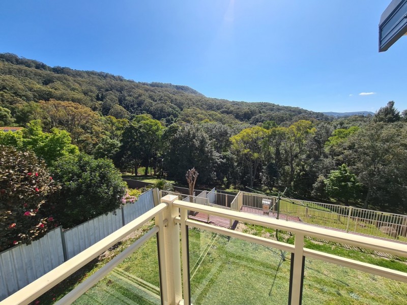 82 Gahans Avenue, Woonona NSW 2517