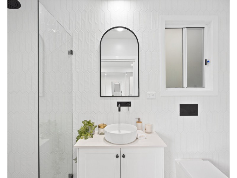 28 Abercrombie Street, West Wollongong NSW 2500