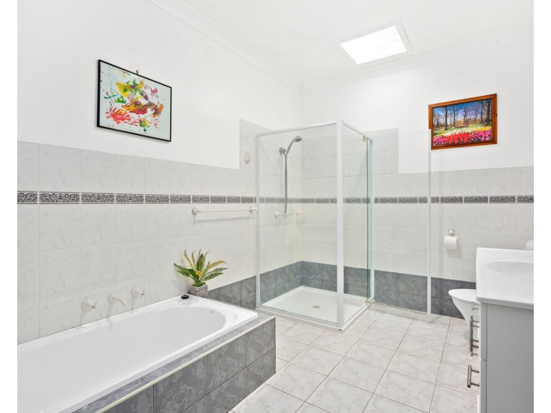 7 Gore Street, Balgownie NSW 2519