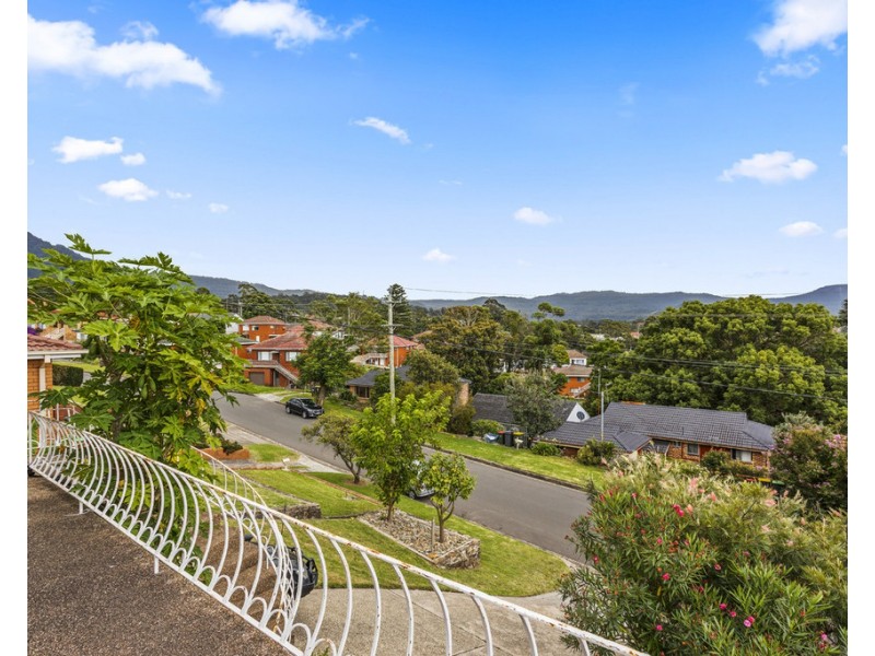 43 Beatus Street, Unanderra NSW 2526