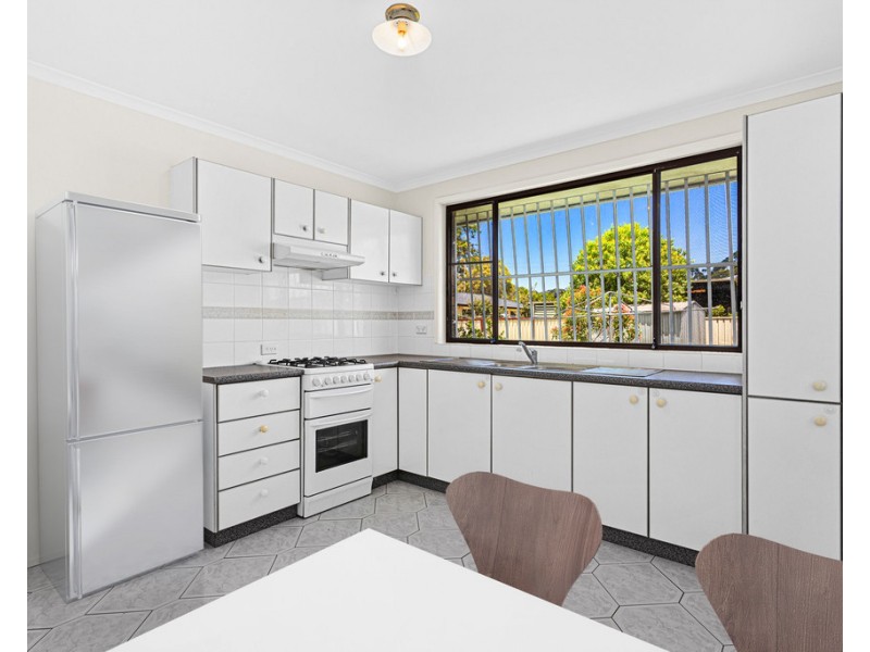35 Warwick Street, Berkeley NSW 2506