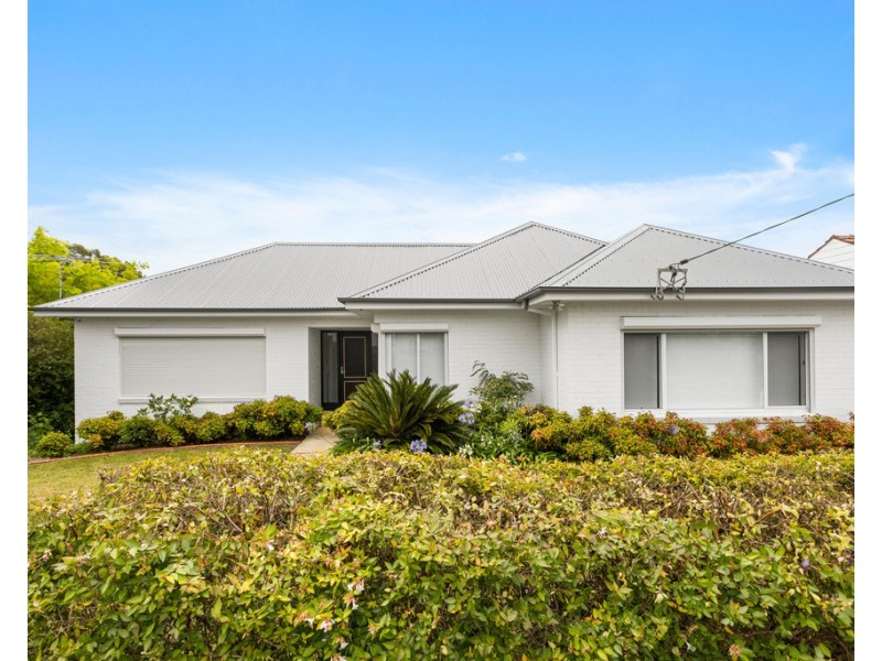 54 Cabbage Tree Lane, Fairy Meadow NSW 2519