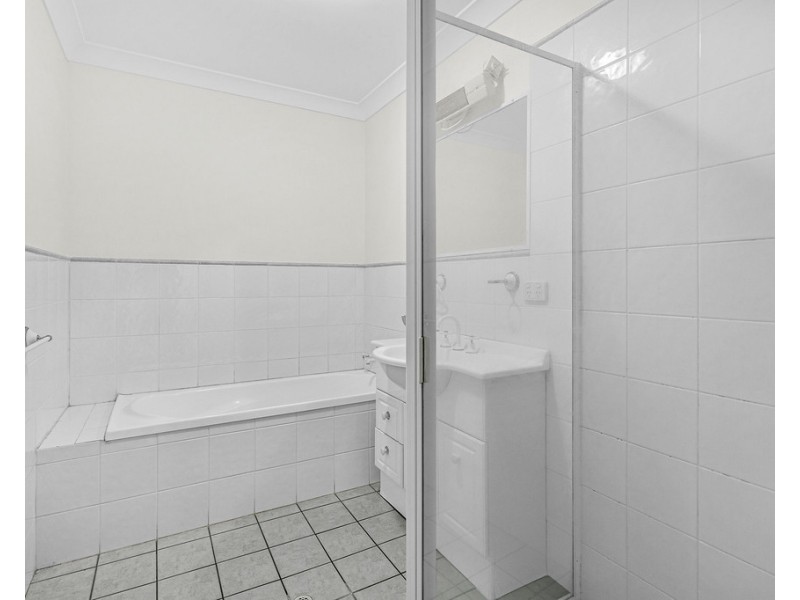 2/19 Atchison Street, Wollongong NSW 2500