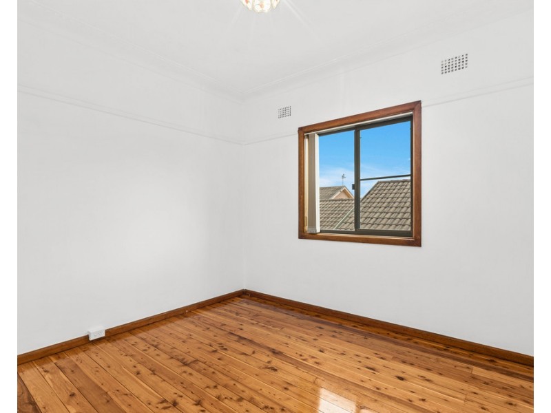 3 Armstrong Street, West Wollongong NSW 2500