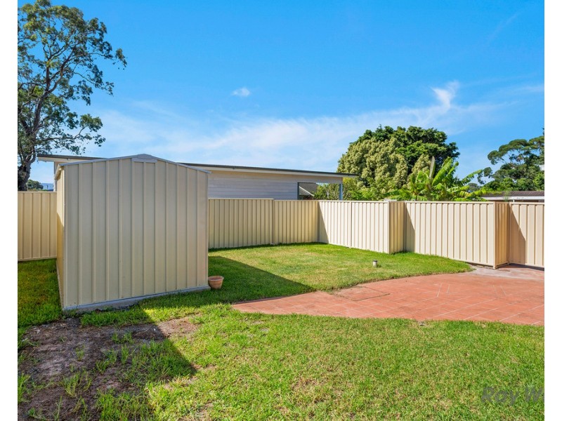 18 Fisher Street, Oak Flats NSW 2529