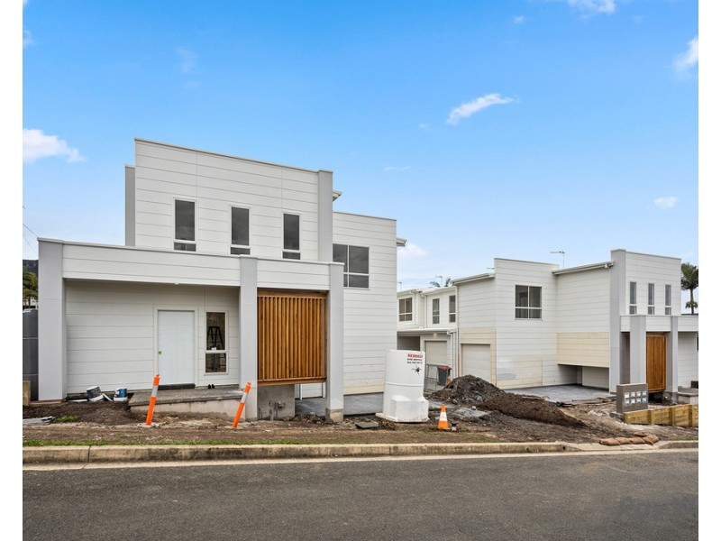 4/15-17 Kembla Street, Balgownie NSW 2519