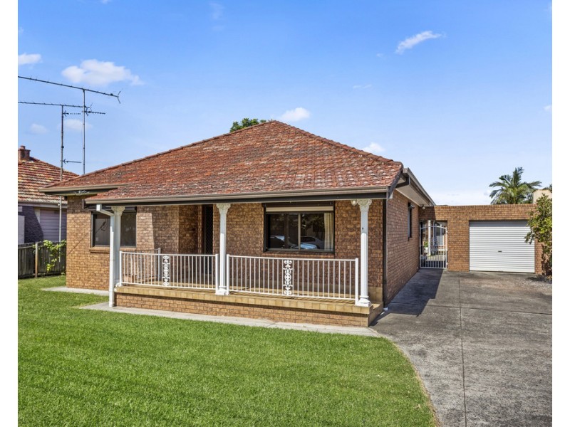 33 Smith Street, Fairy Meadow NSW 2519