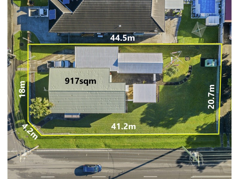 83 Russell Street, Balgownie NSW 2519