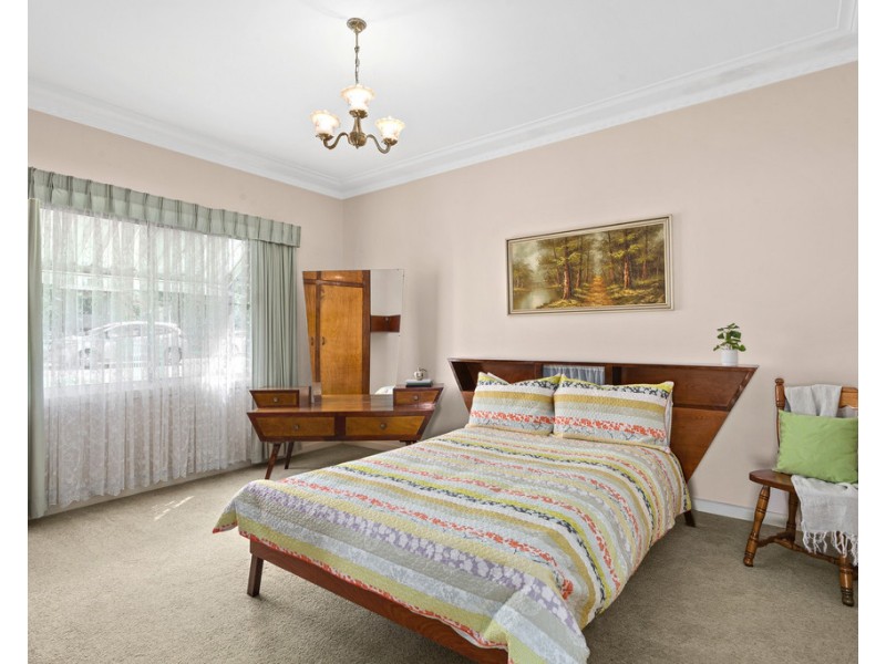 83 Russell Street, Balgownie NSW 2519