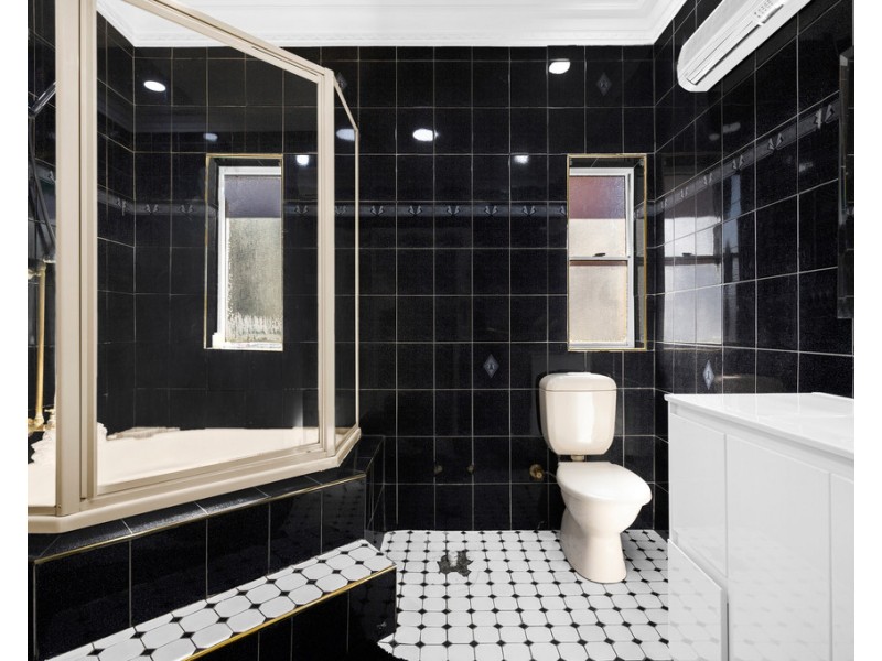 17 Second Avenue North, Warrawong NSW 2502