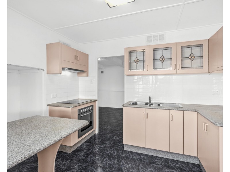 17 Second Avenue North, Warrawong NSW 2502