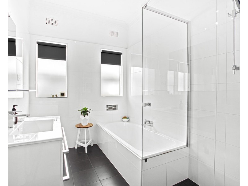 30 Acacia Avenue, Gwynneville NSW 2500