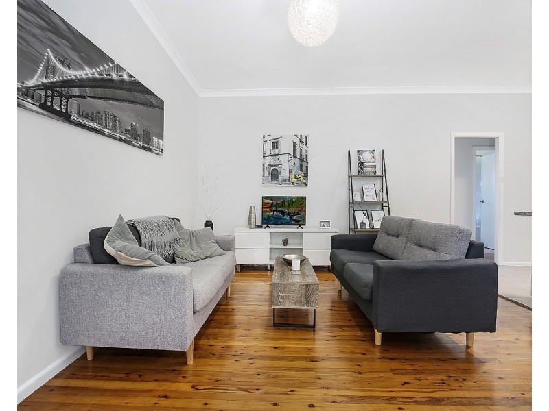 1and2/15 Staff Road, Unanderra NSW 2526