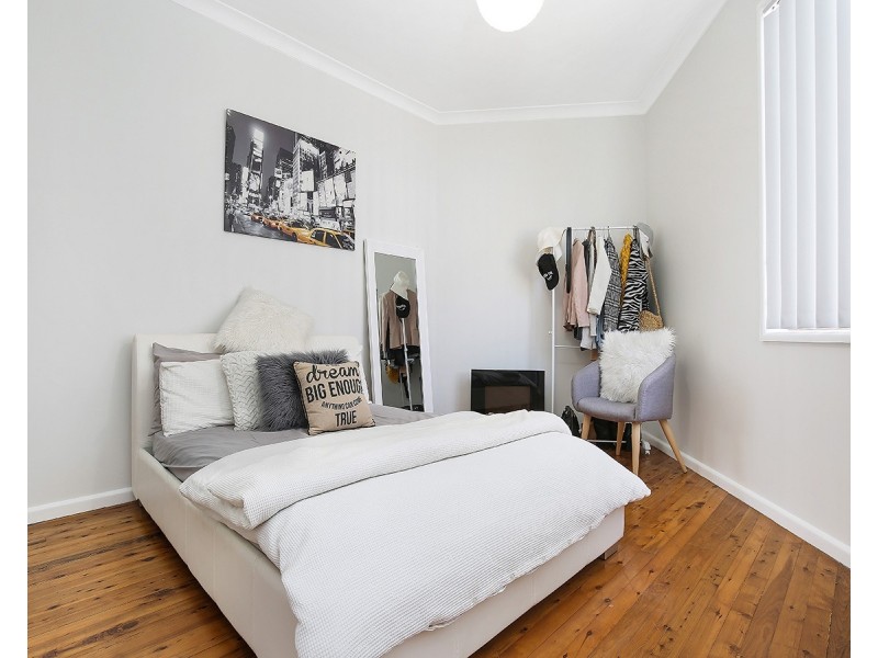 1and2/15 Staff Road, Unanderra NSW 2526