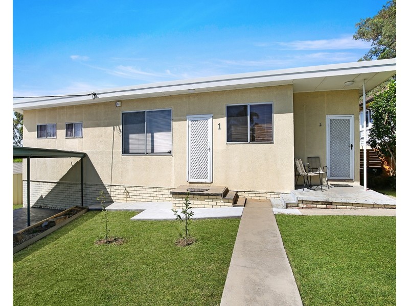 1and2/15 Staff Road, Unanderra NSW 2526