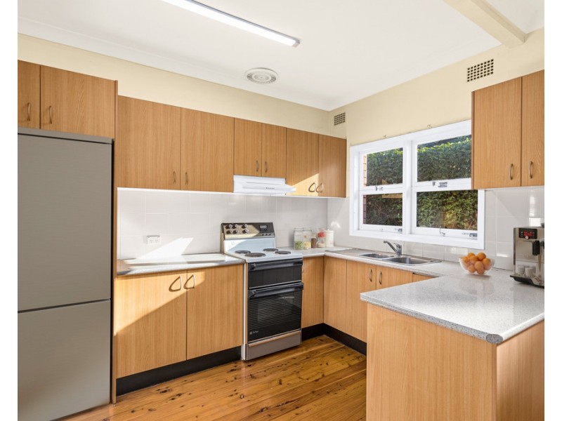 53 Cummins Street, Unanderra NSW 2526