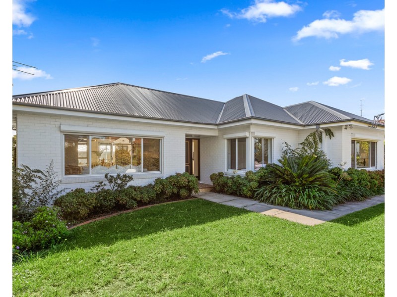 54 Cabbage Tree Lane, Fairy Meadow NSW 2519