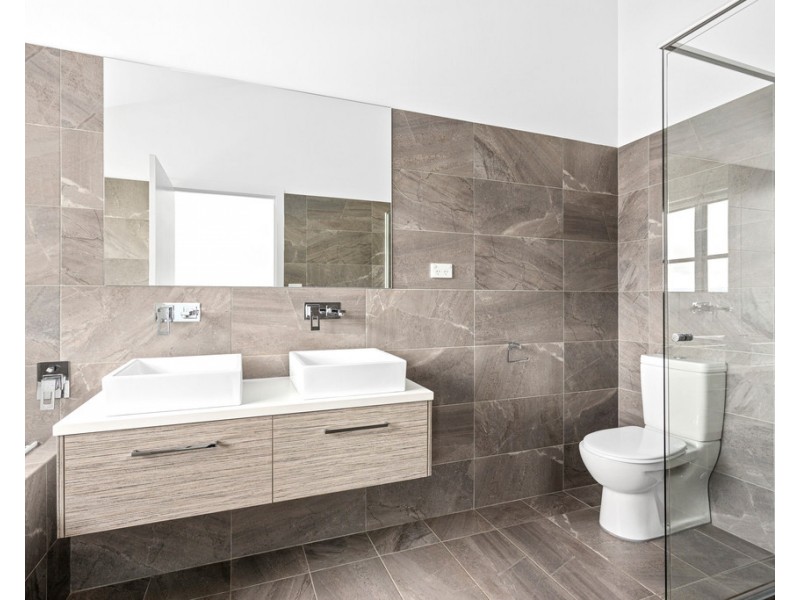 2a Masthead Place, Berkeley NSW 2506