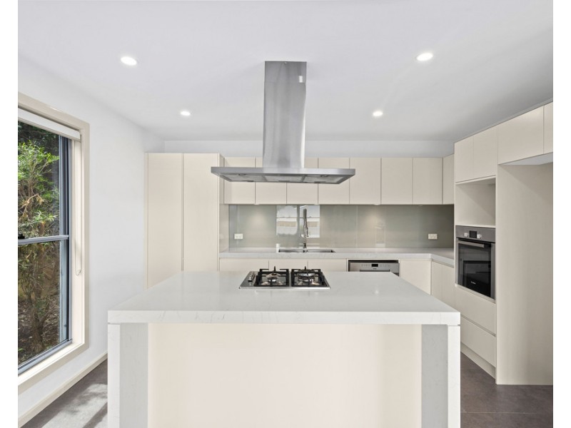 2a Masthead Place, Berkeley NSW 2506