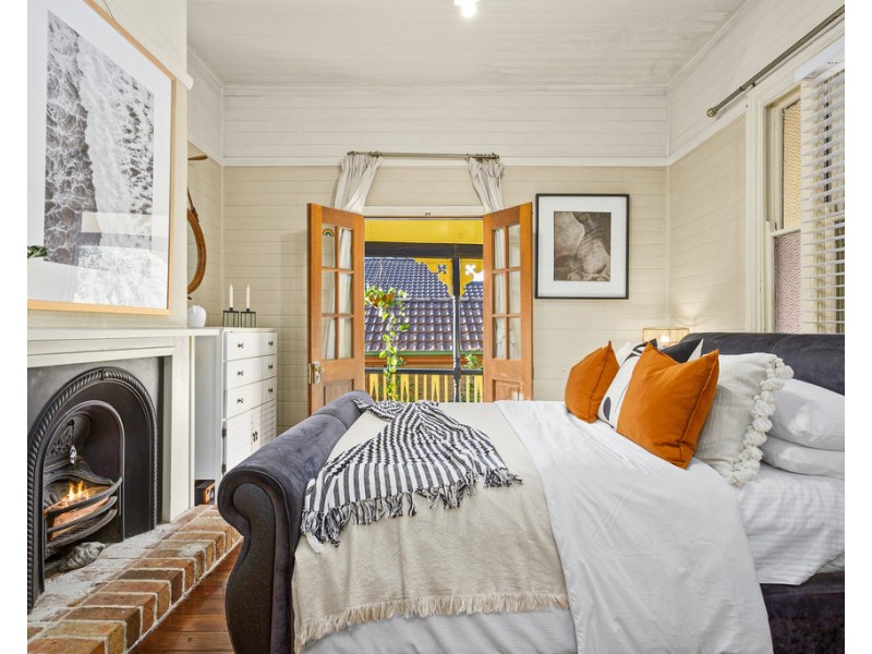 12 Mangerton Road, Wollongong NSW 2500