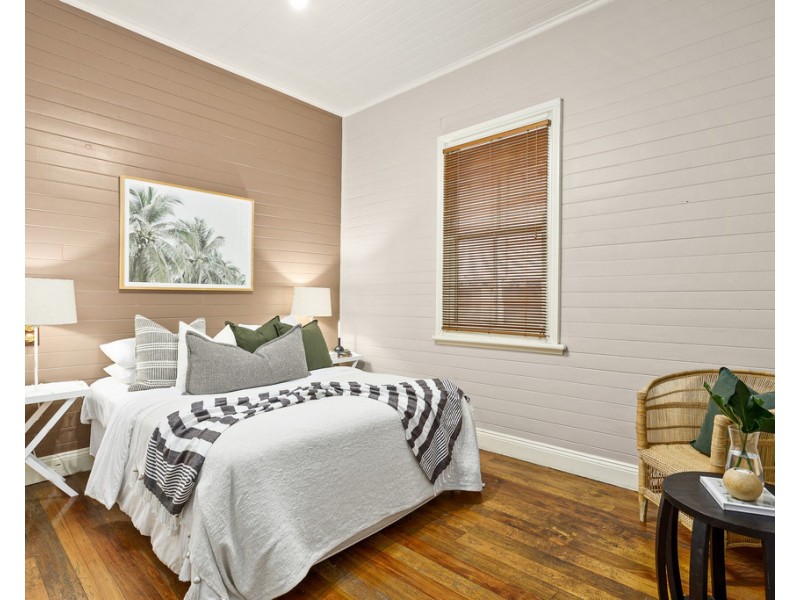 12 Mangerton Road, Wollongong NSW 2500