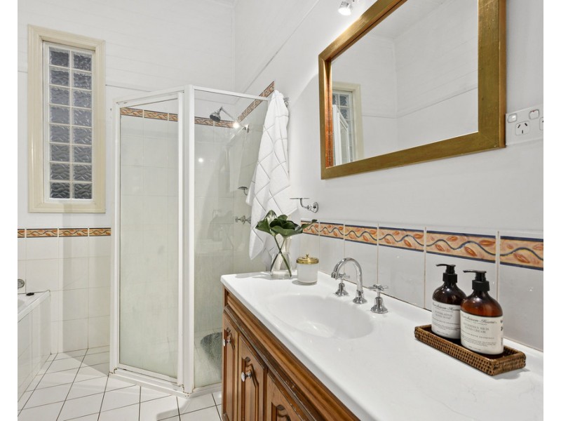 12 Mangerton Road, Wollongong NSW 2500