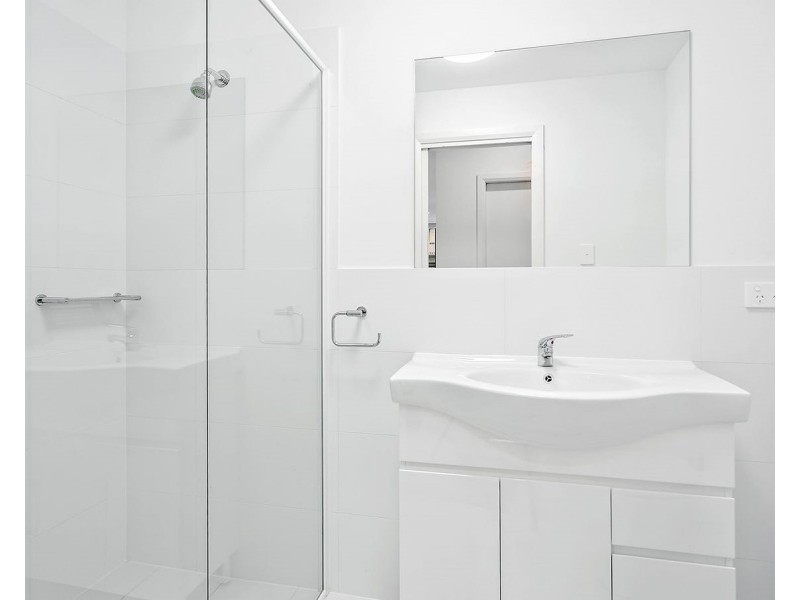 2/12 New Dapto Road, Wollongong NSW 2500