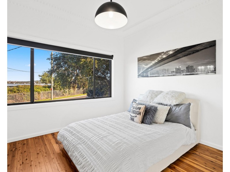 280 Gladstone Avenue, Mount Saint Thomas NSW 2500