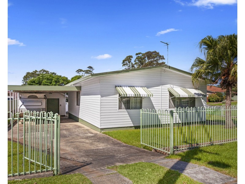 83 Russell Street, Balgownie NSW 2519