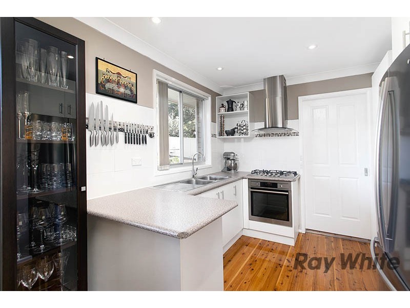 161 Waples Rd, Farmborough Heights NSW 2526