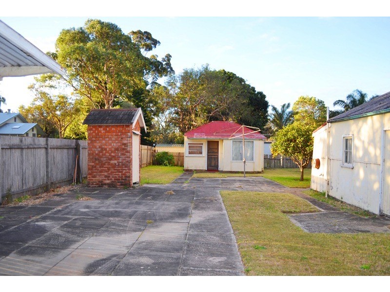 120 Pur Pur Ave, Lake Illawarra NSW 2528