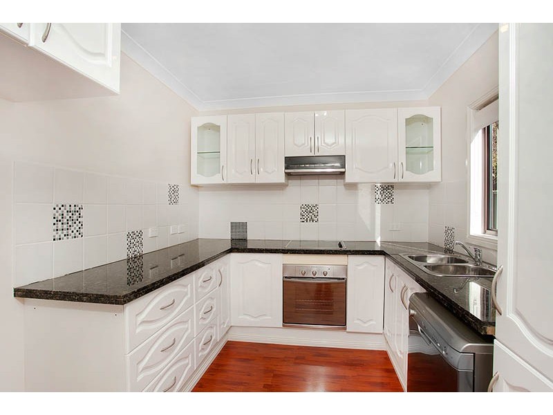 7 Poulter St, West Wollongong NSW 2500