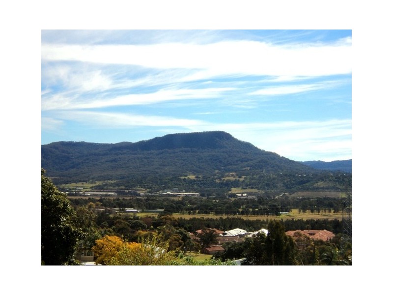 73 Tait Avenue, Kanahooka NSW 2530