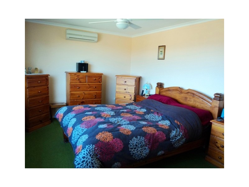 73 Tait Avenue, Kanahooka NSW 2530